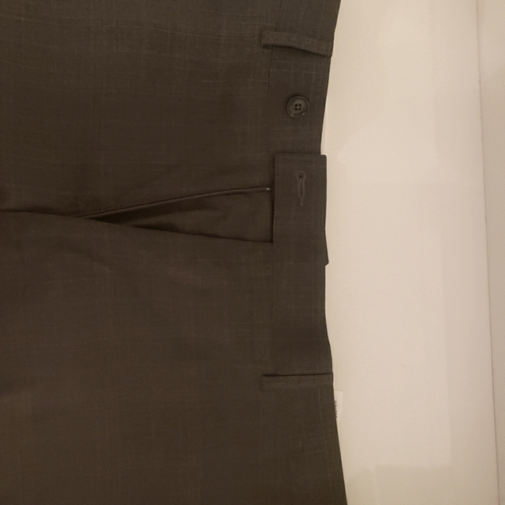 🌟NWT Mens Dress Pants 3 Pairs 🌟 - Picture 6 of 9